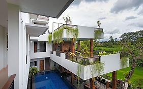 Puri Padma Hotel